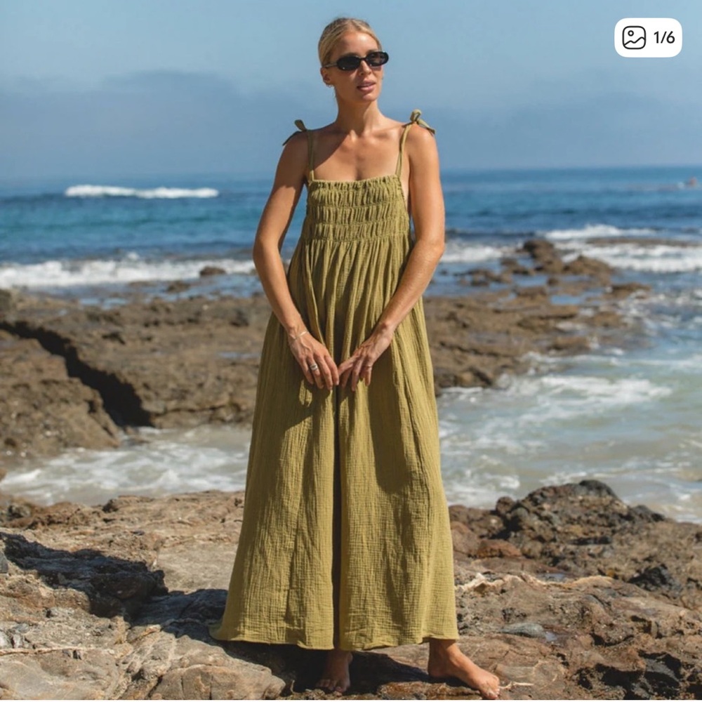 ISO solai the label poppy cotton maxi dress